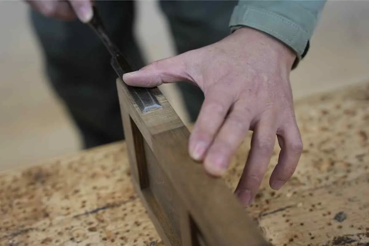 組み立てや設置を行うスタッフを募集